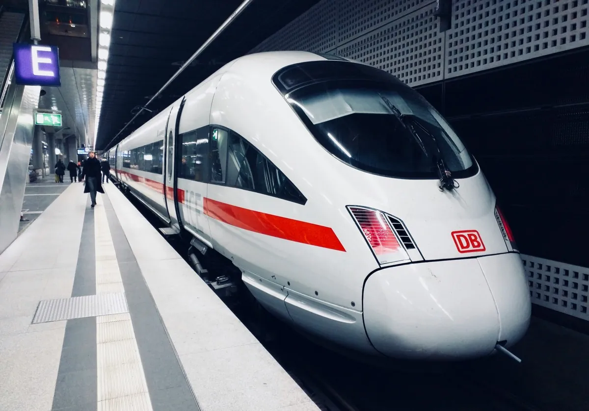 A shinkansen en route — the complete JR Pass guide