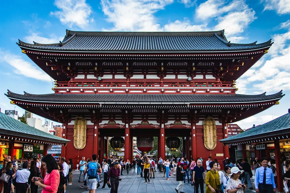 Senso-ji temple and the streets of Asakusa in Tokyo
